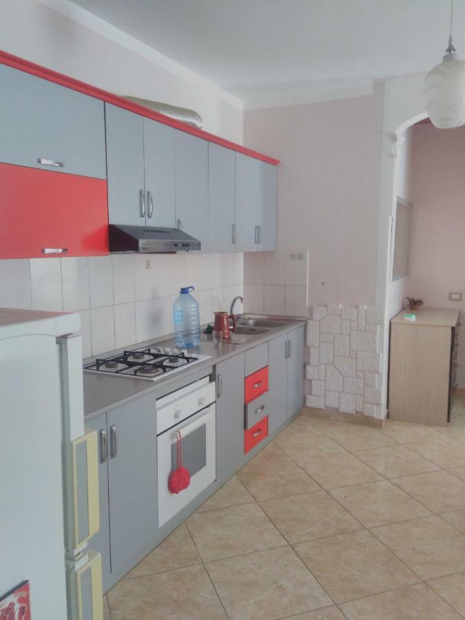 Queen Hostel Durres Exterior photo